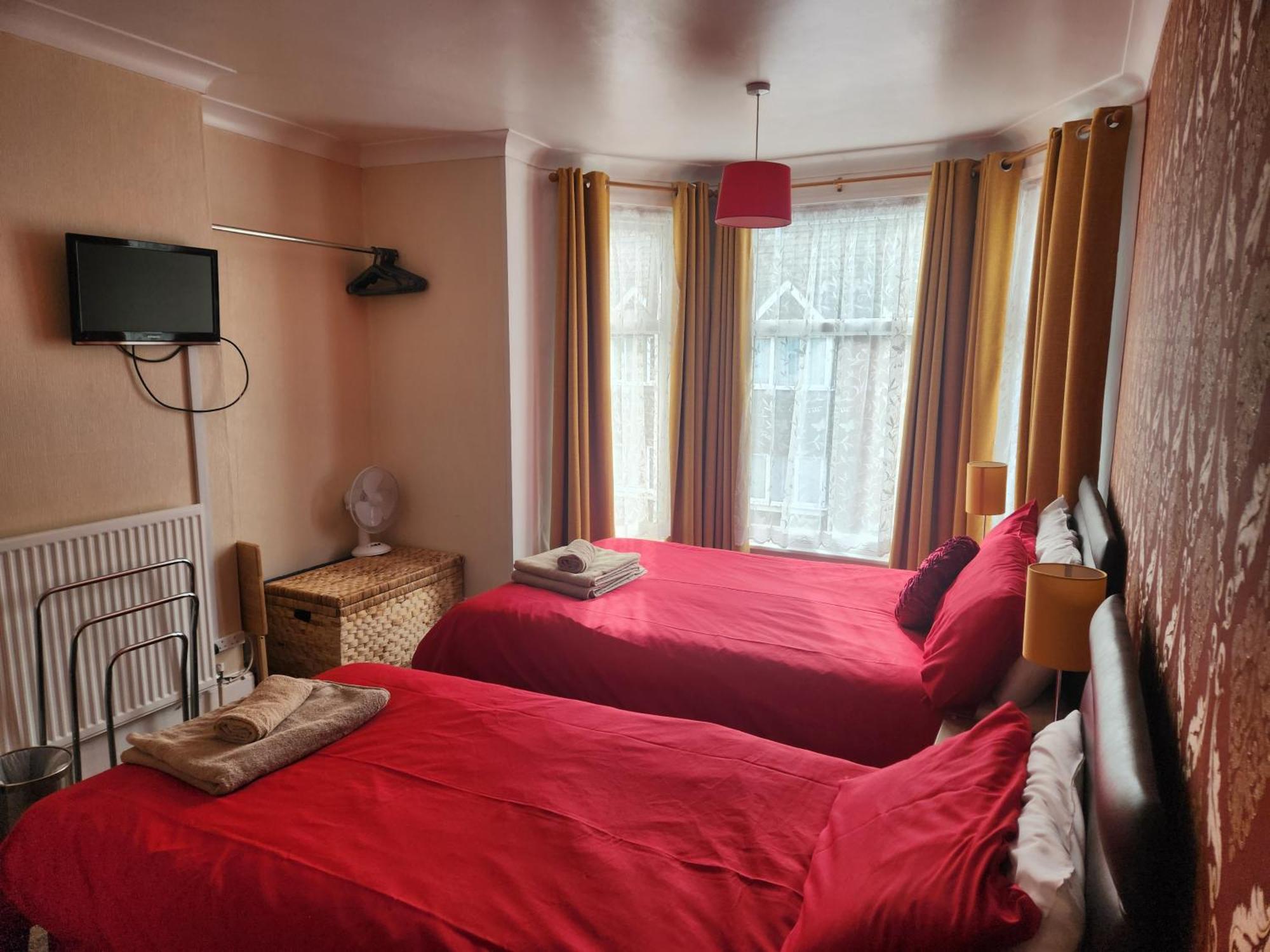גרייט יארמאות Twin Palms Guesthouse מראה חיצוני תמונה