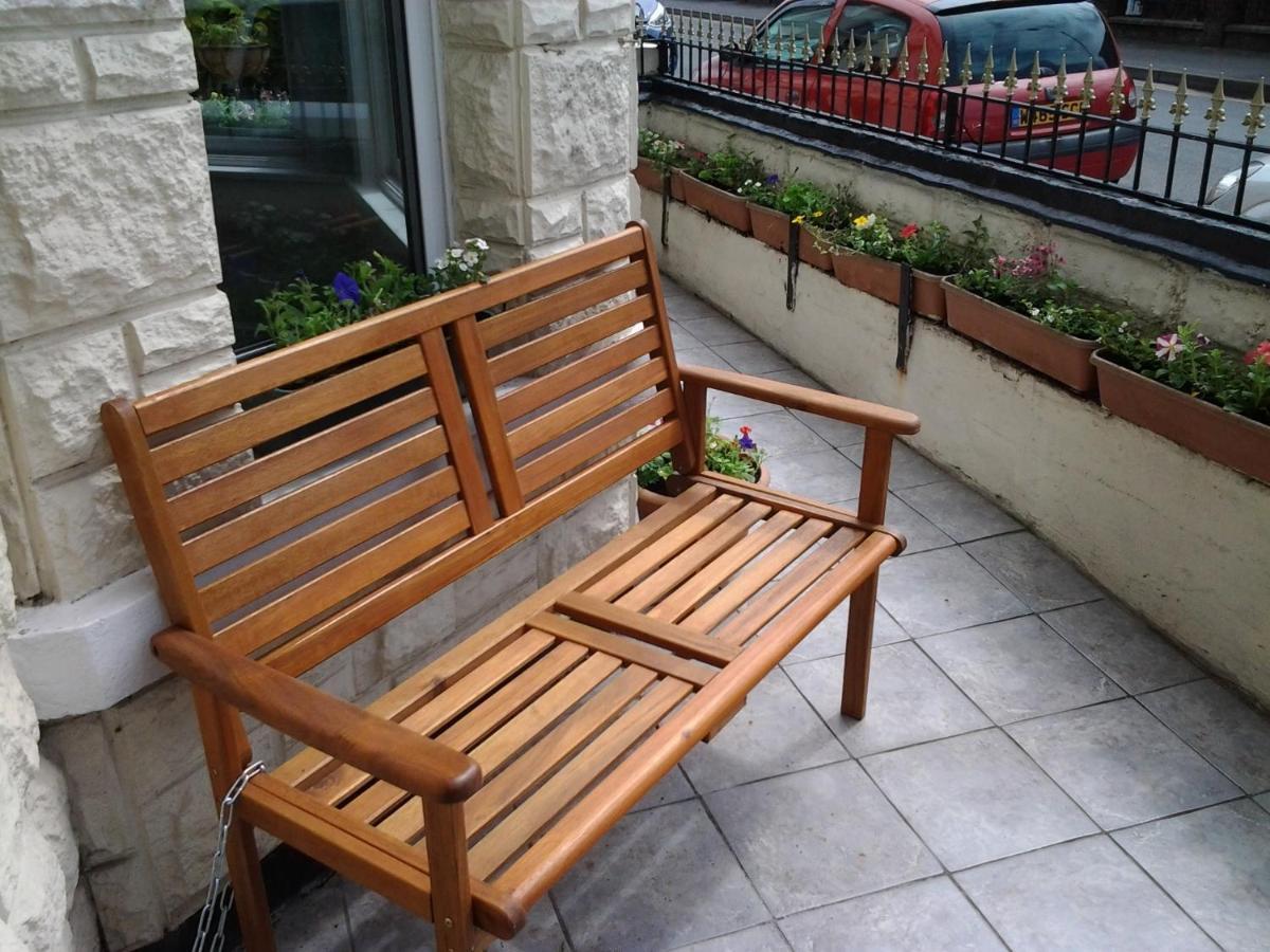גרייט יארמאות Twin Palms Guesthouse מראה חיצוני תמונה