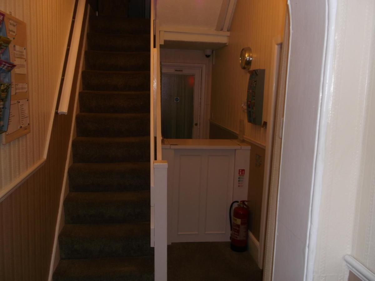 גרייט יארמאות Twin Palms Guesthouse מראה חיצוני תמונה