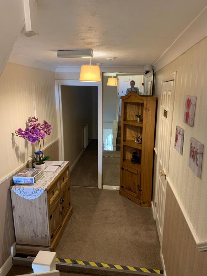 גרייט יארמאות Twin Palms Guesthouse מראה חיצוני תמונה